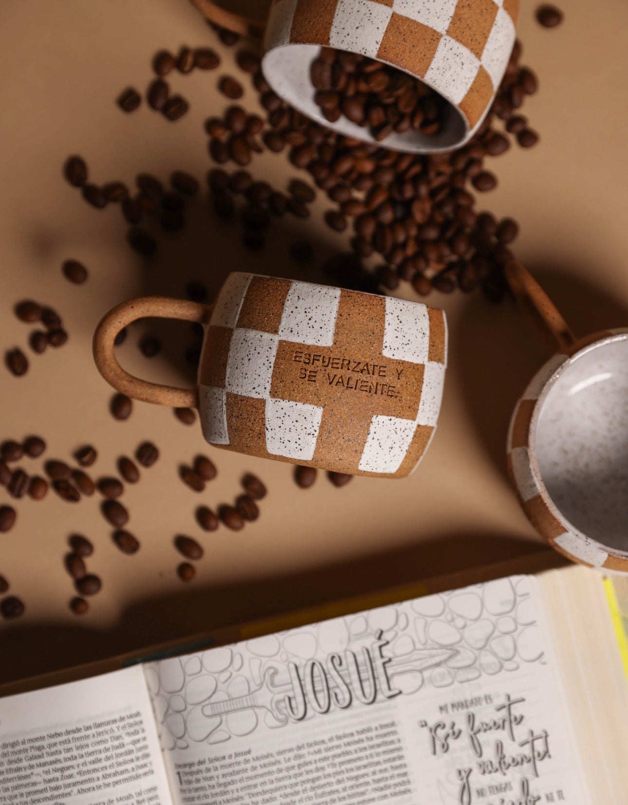 Taza Esfuerzate y se Valiente  - X TU Amor Pottery Secondary image