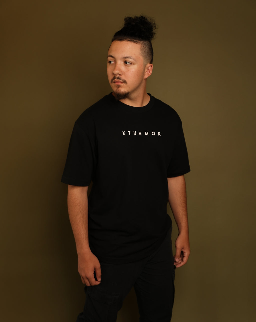 Un Dia a La Vez Black Oversized Tee