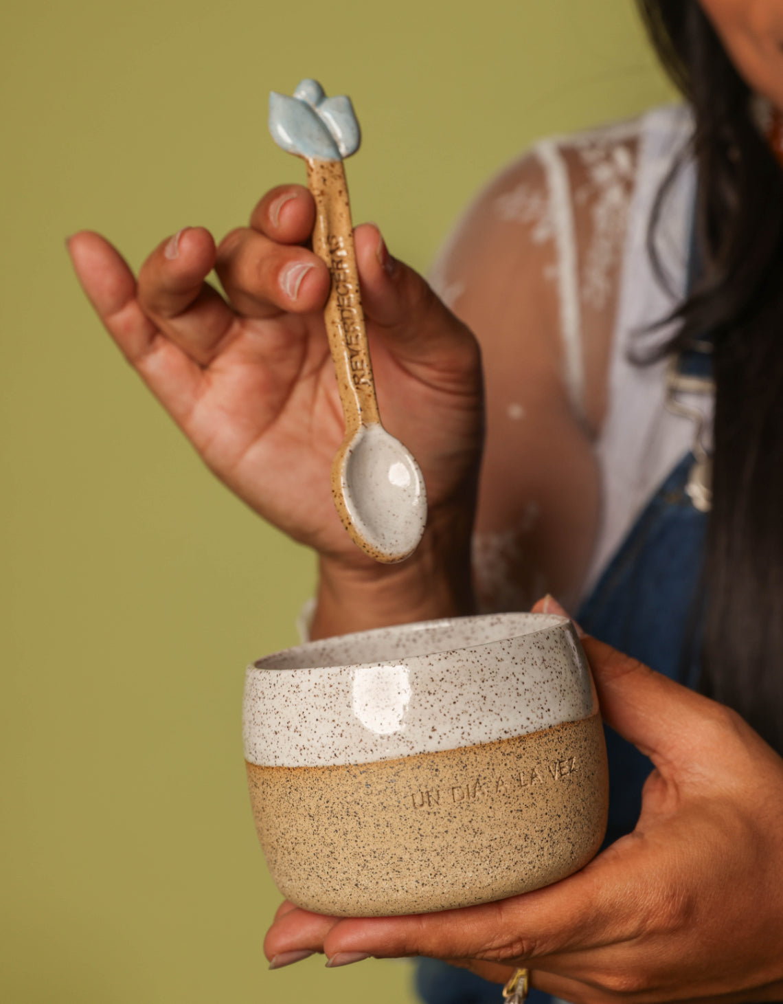 Cuchara “Reverdecerás” – X TU Amor Pottery