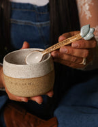 Cuchara “Reverdecerás” – X TU Amor Pottery