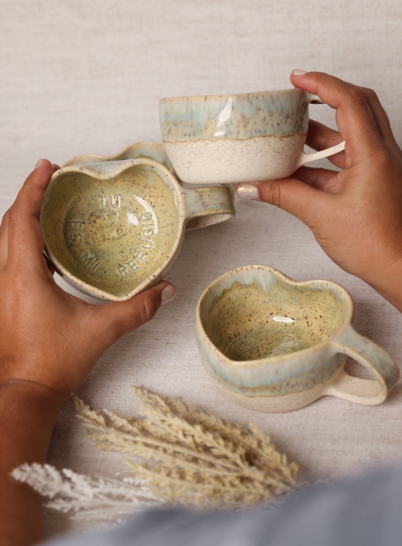 Taza de Corazon  - X TU Amor Pottery Secondary image